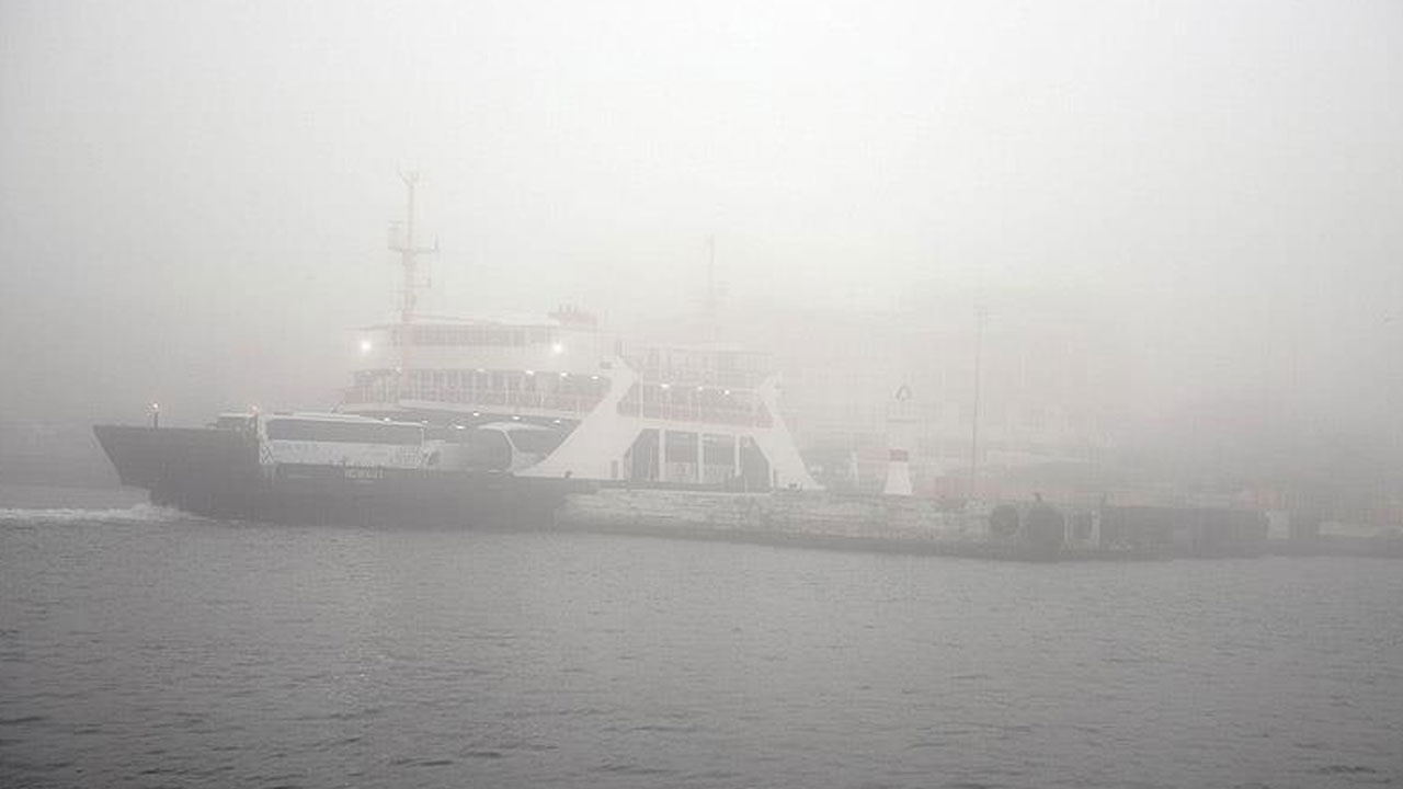 Boğaz yoğun sis nedeniyle transit gemi geçişlerine kapatıldı