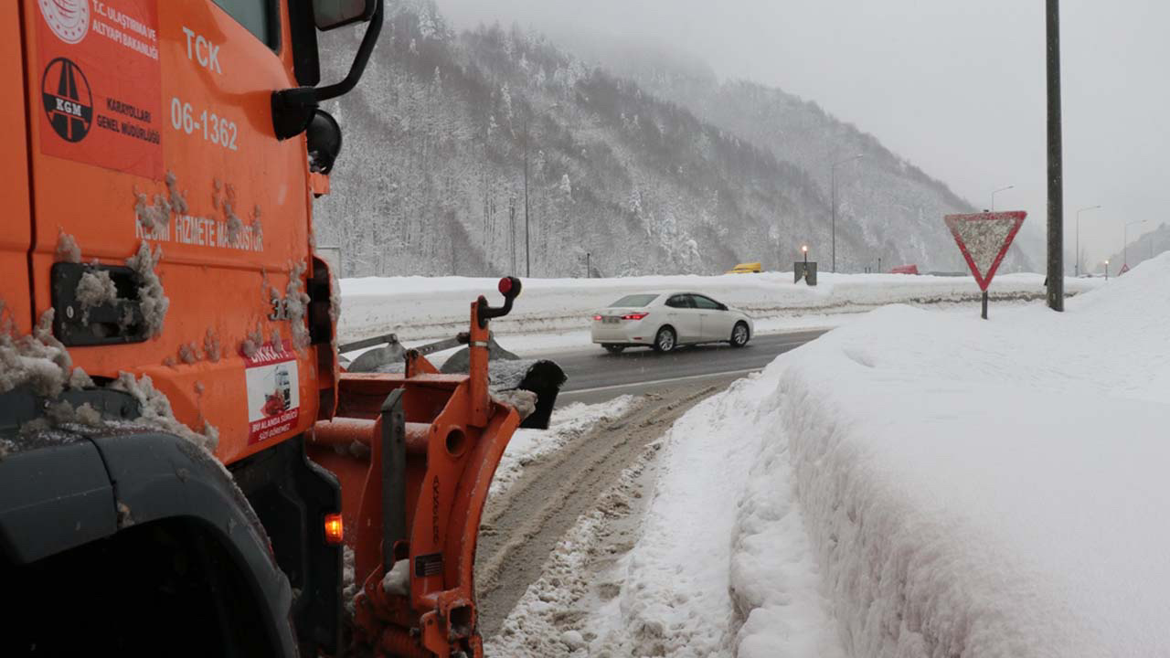 Bolu Dağı Tüneli yolu İstanbul yolu gece ulaşıma kapatılacak haberi