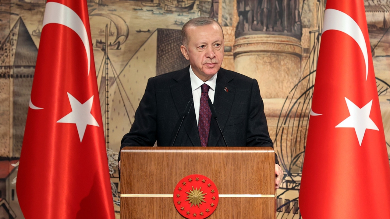 Cumhurbaşkanı Erdoğan'dan flaş açıklamalar: Sanat adı altında sapkınlığı ahlaksızlığı normalleştirdiler