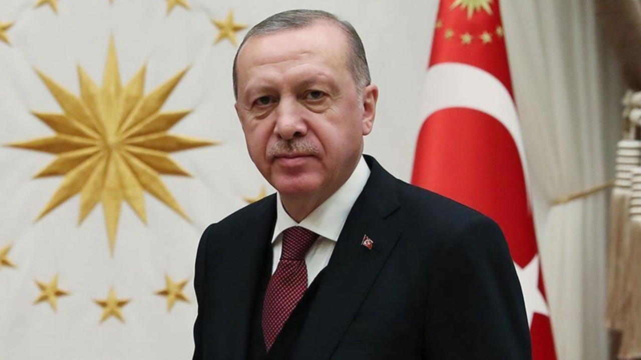 Cumhurbaşkanı Erdoğan'ın maaşına yüzde 14,4 zam yapıldı! İşte 2022'de alacağı ücret