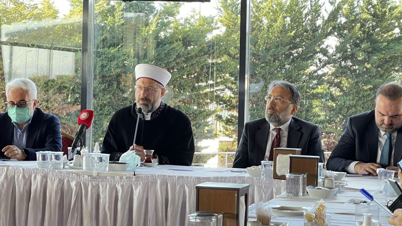 Diyanet İşleri Başkanı Prof. Dr. Ali Erbaş 'tan Özgür Özel 'e sert tepki