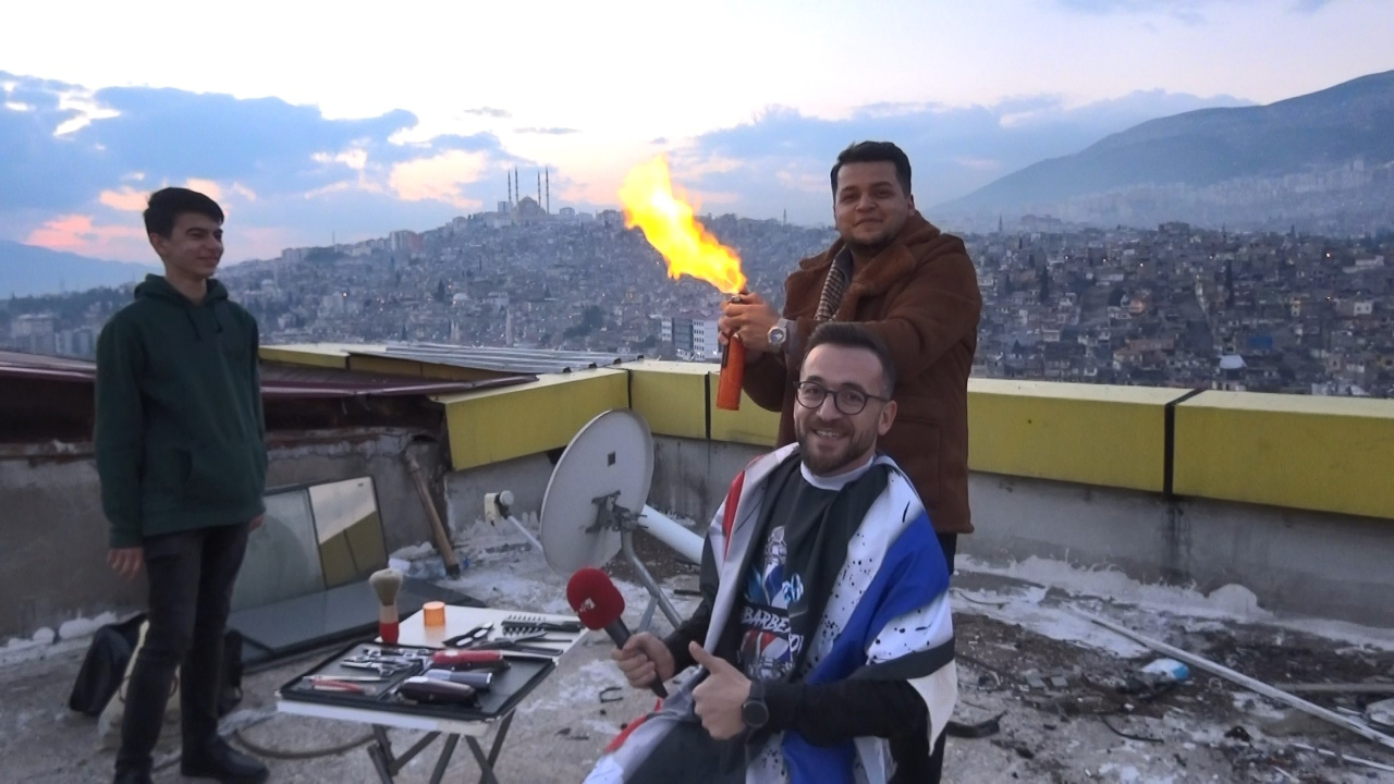 Dünyanın en saçma binasına en saçma veda! Yarım saat sürdü: Kahramanmaraş'ta gören şaştı kaldı