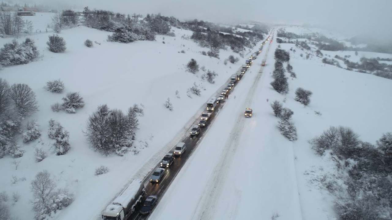 Emniyet'ten yolda kalan araçlarla ilgili yeni başvuru! haberi