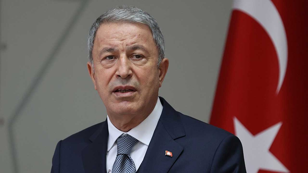 Hulusi Akar'dan Azerbaycanlı mevkidaşı Hasanov'a taziye telefonu