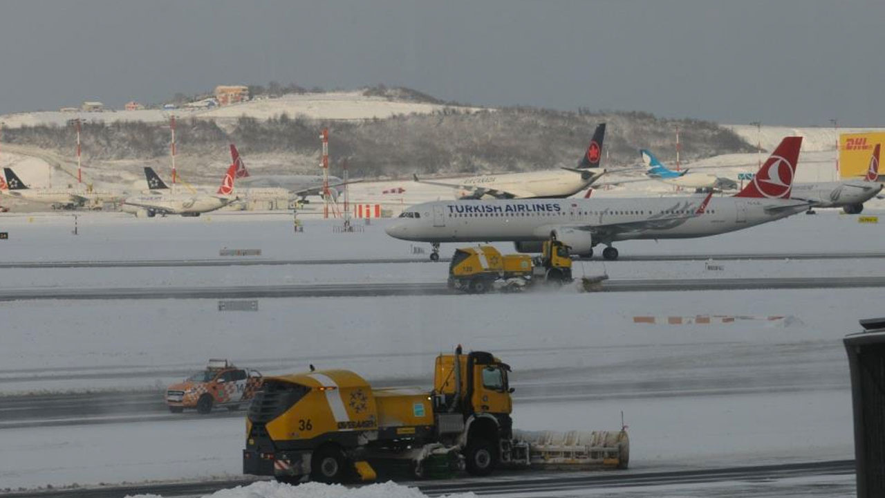 İstanbul Havaalanından son dakika! Bütün uçuşlar durduruldu yeni haber haberi