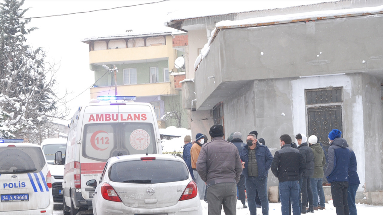 Meydana Çıkan tartışmada kan aktı! Sultanbeyli'de bir kişi annesini öldürdü haberi