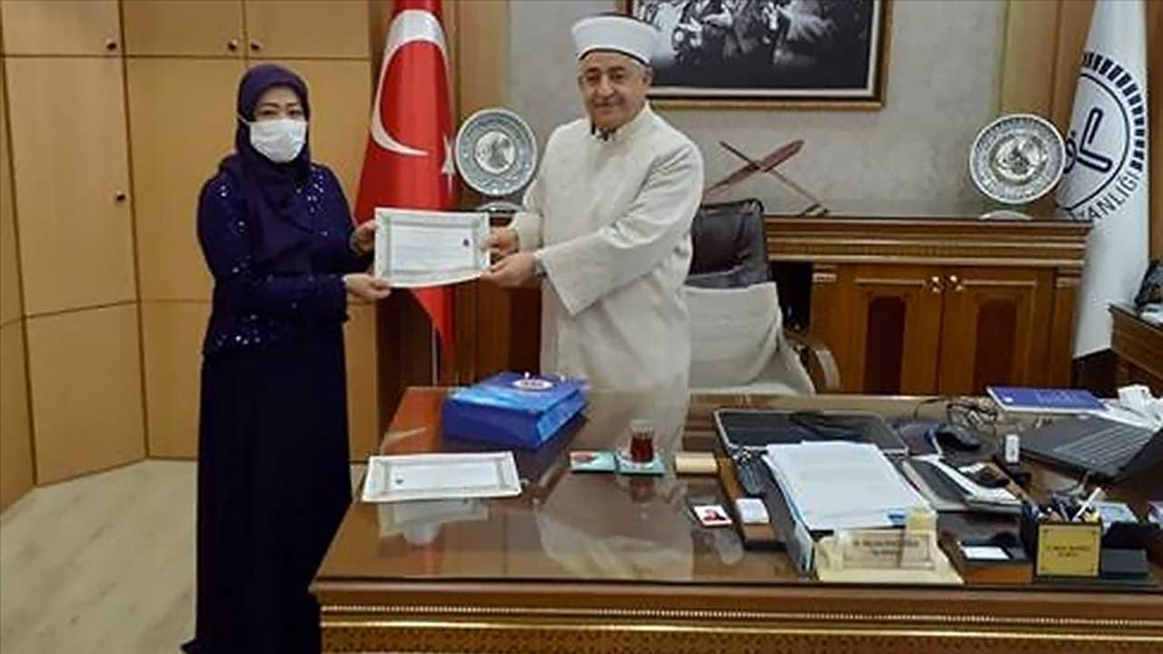 Tekirdağ'da yaşamış Tayland vatandaşı, "Esma" ismini alıp Müslüman oldu haberi