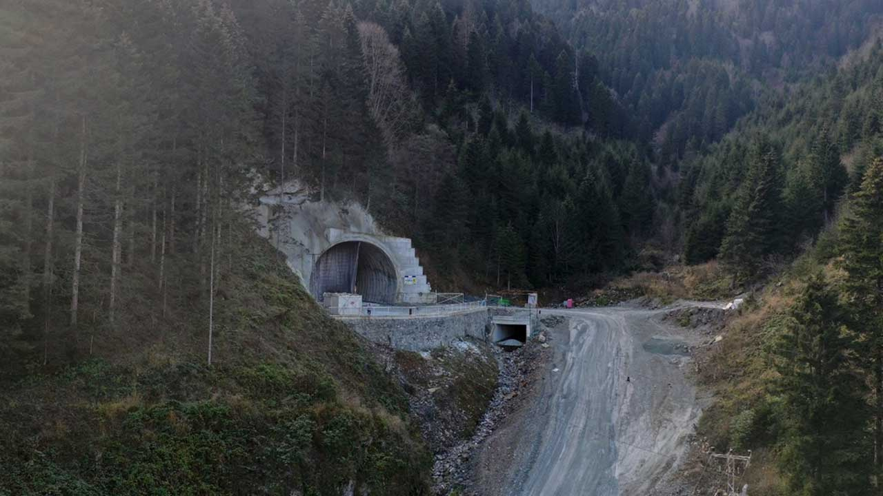 Yeni Zigana Tüneli'nde ışık yarın görünecek