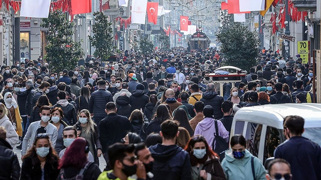 Türkiye'nin en topluluk ilçeleri açıklandı İlk 10'da İstanbul'un 4 ilçesi yer aldı haberi