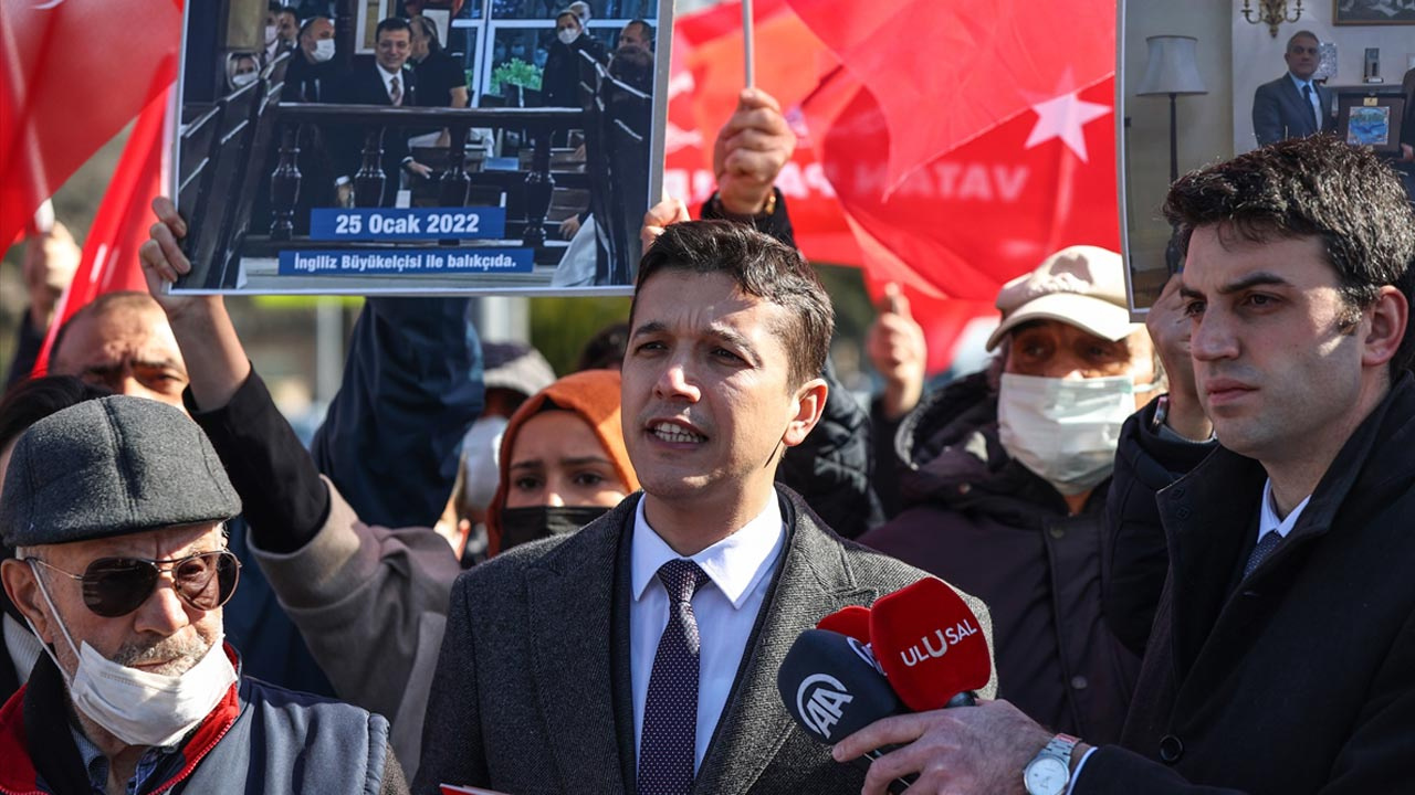 Vatan Partisi'nden Ekrem İmamoğlu protestosu haberi