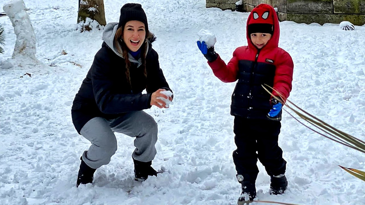 Nadide Sultan ve sevimli oğlu Kaan'ın kartopu keyfi haberi