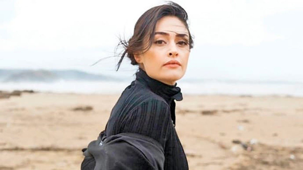 Esra Bilgiç'in yeni projesi belli oldu