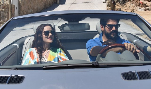 Fahriye Evcen ve Burak Özçivit ikinci bebek haberiyle ilgili ilk kez konuştu