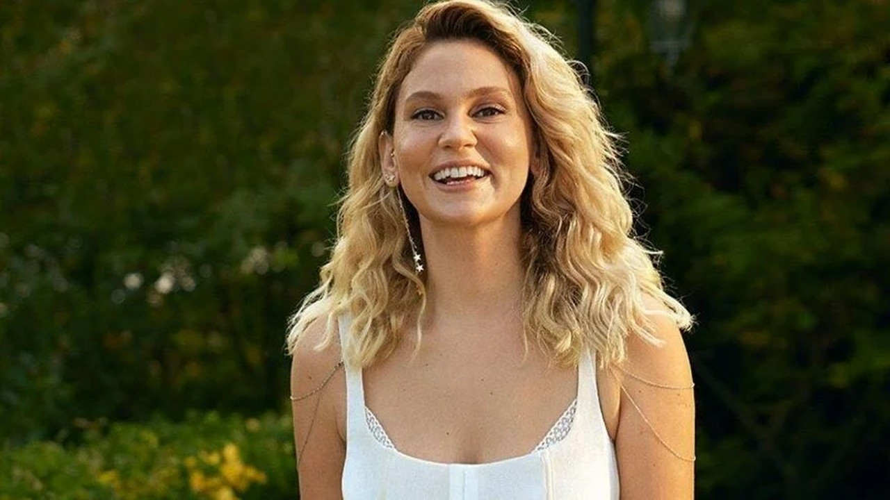 Farah Zeynep Abdullah ve aşkı ilk kez el ele sobelendi