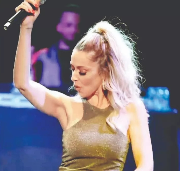 Hadise - Murda ortaklığı sürüyor