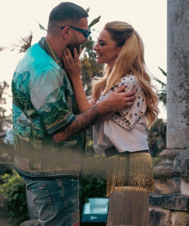 Hadise - Murda ortaklığı sürüyor - Resim : 2