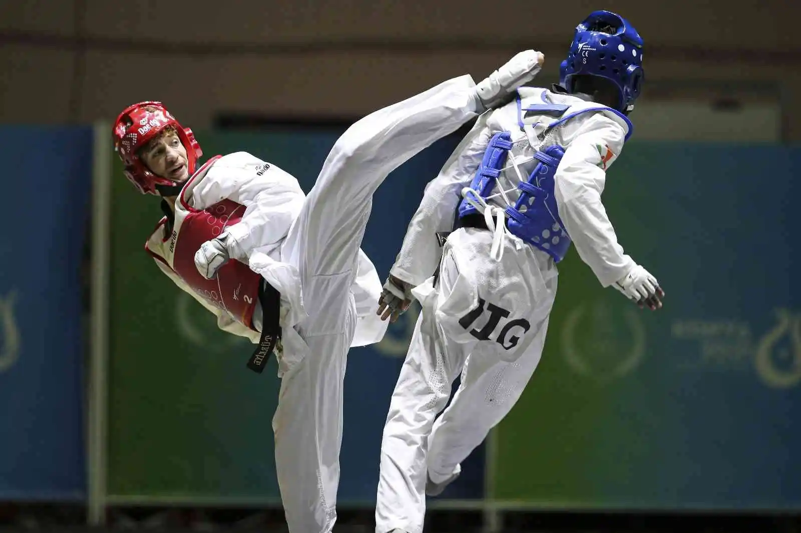 Anadolu Üniversiteli taekwondocu gümüş madalya kazandı
