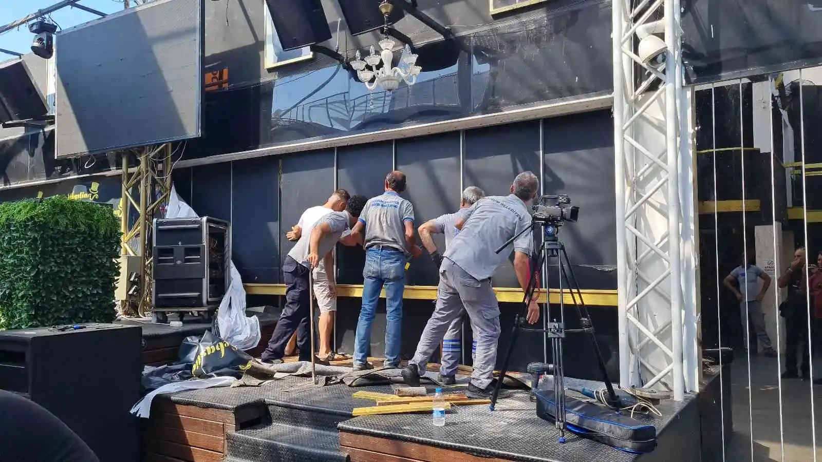 Bodrum’da ünlü isimlerin sahne aldığı mekan yıkılıyor
