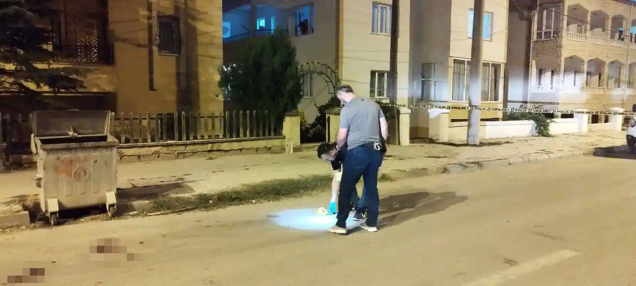 Eski eşiyle barışınca kayınları tarından öldürüldü