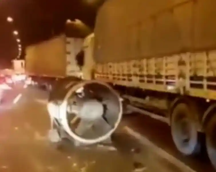 Osmaniye'de otoyolda tünelin havalandırma fanı yere düştü
