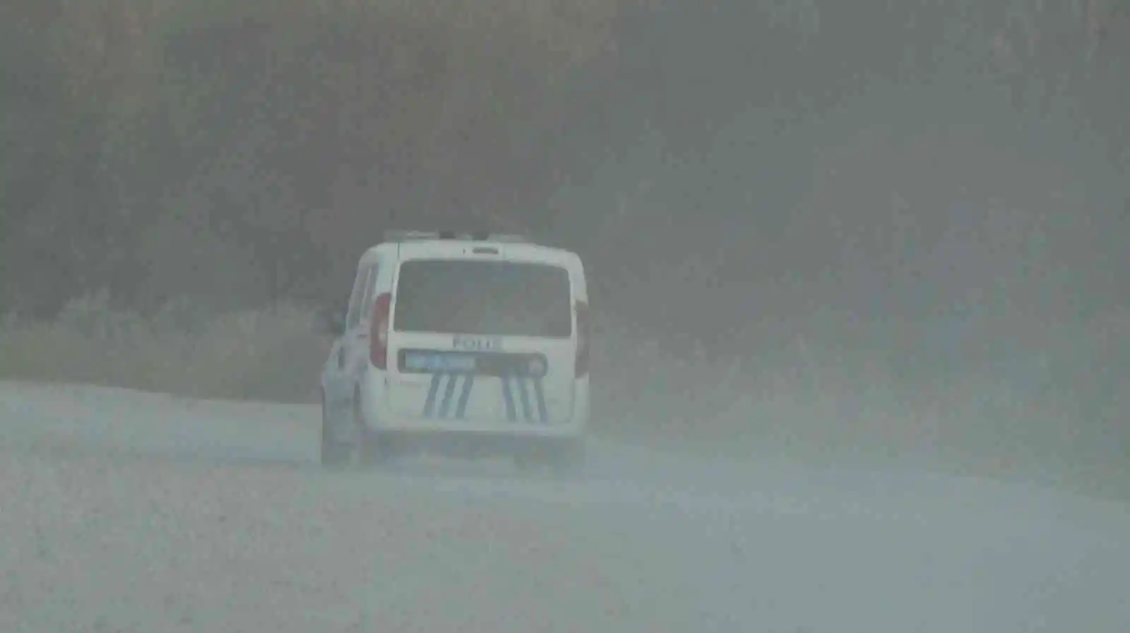 Aksaray'da nefes kesen polis şüpheli kovalamacası
