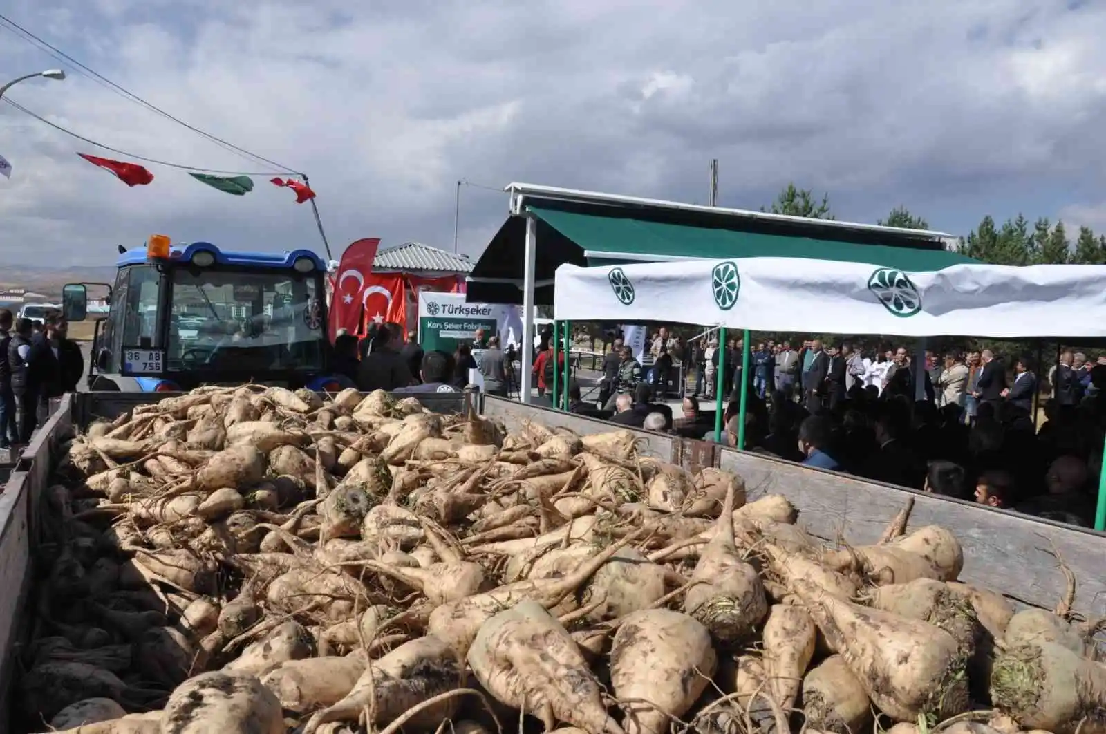 Bakan Kirişci, Şeker Fabrikası’nın 2022-2023 pancar alım kampanyasında müjdeyi verdi
