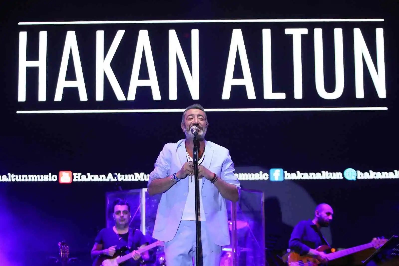Balık Festivalinde vatandaşlar Hakan Altun konseriyle coştu
