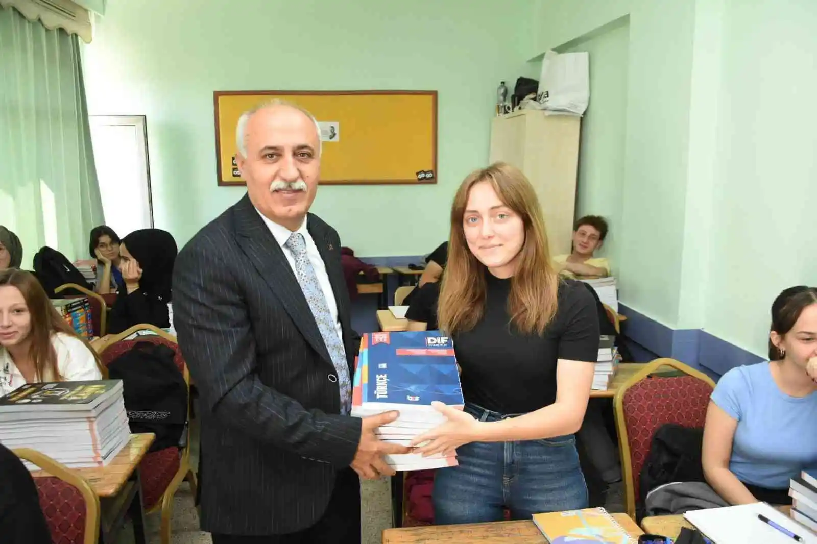 Başkan Aydın’dan eğitime tam destek