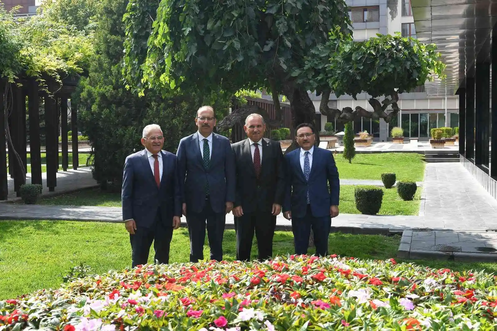 Başkan Büyükkılıç, Sayıştay Başkanı Yener’i ağırladı
