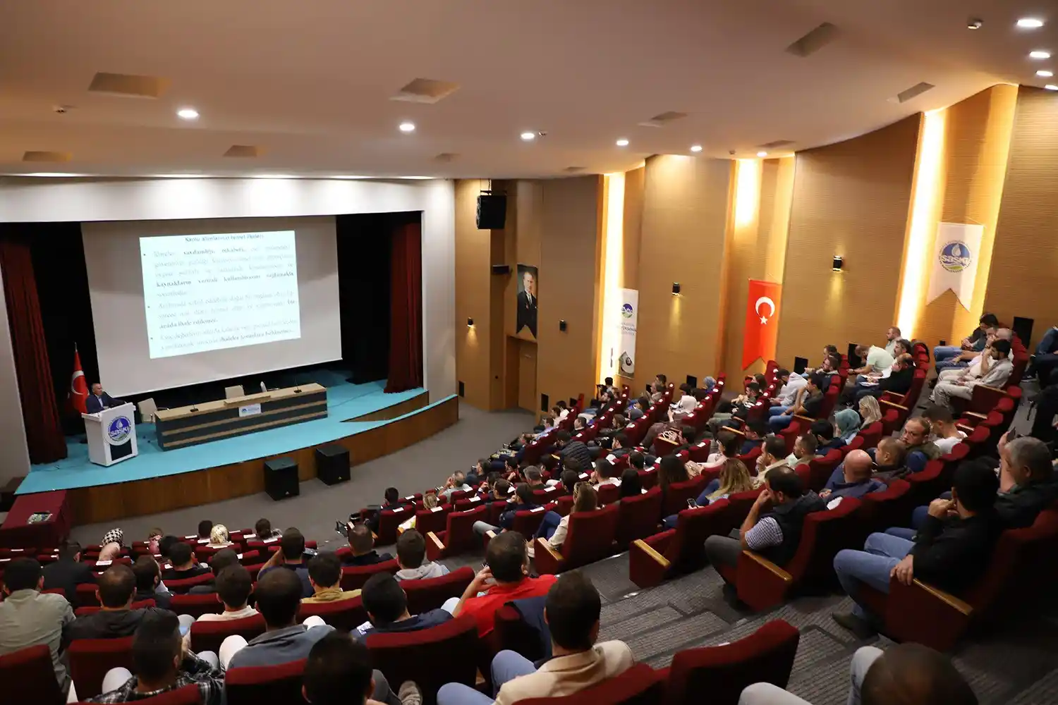 Büyükşehirden 214 personele önemli eğitim
