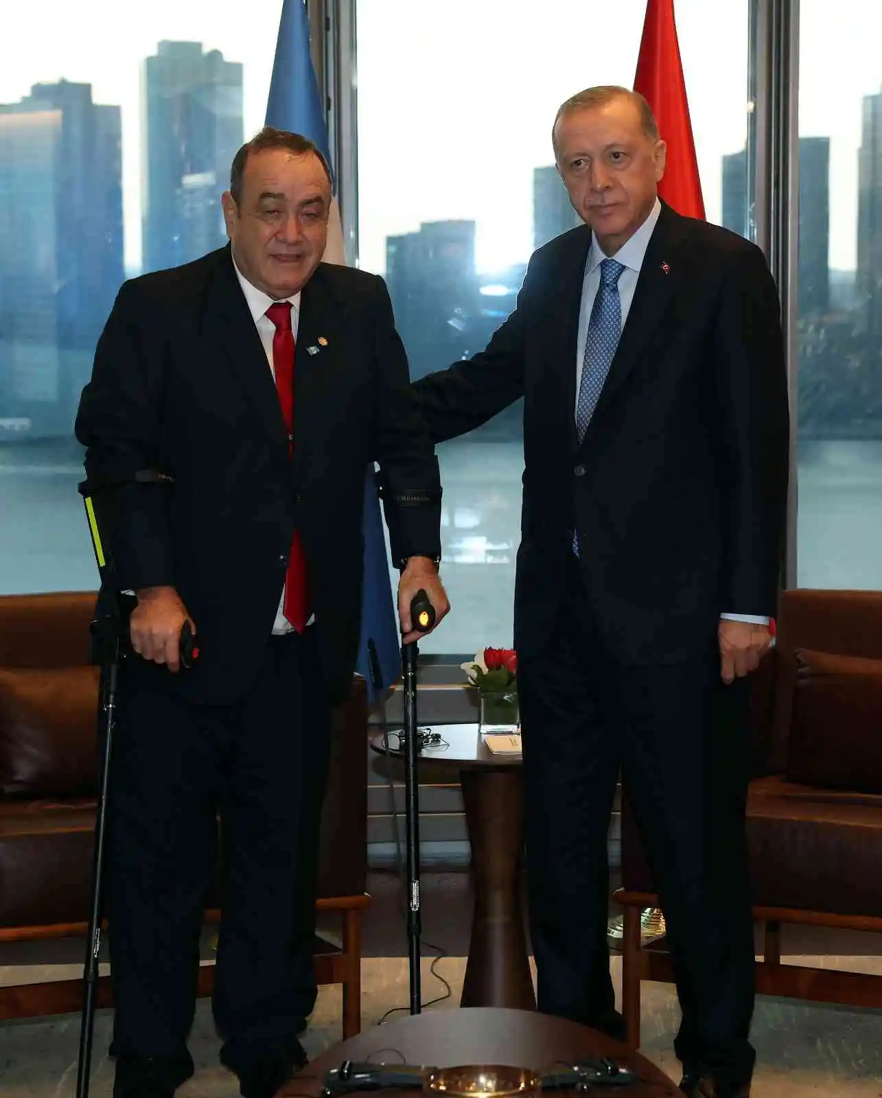 Cumhurbaşkanı Erdoğan, Guatemala Devlet Başkanı Giammattei ile görüştü
