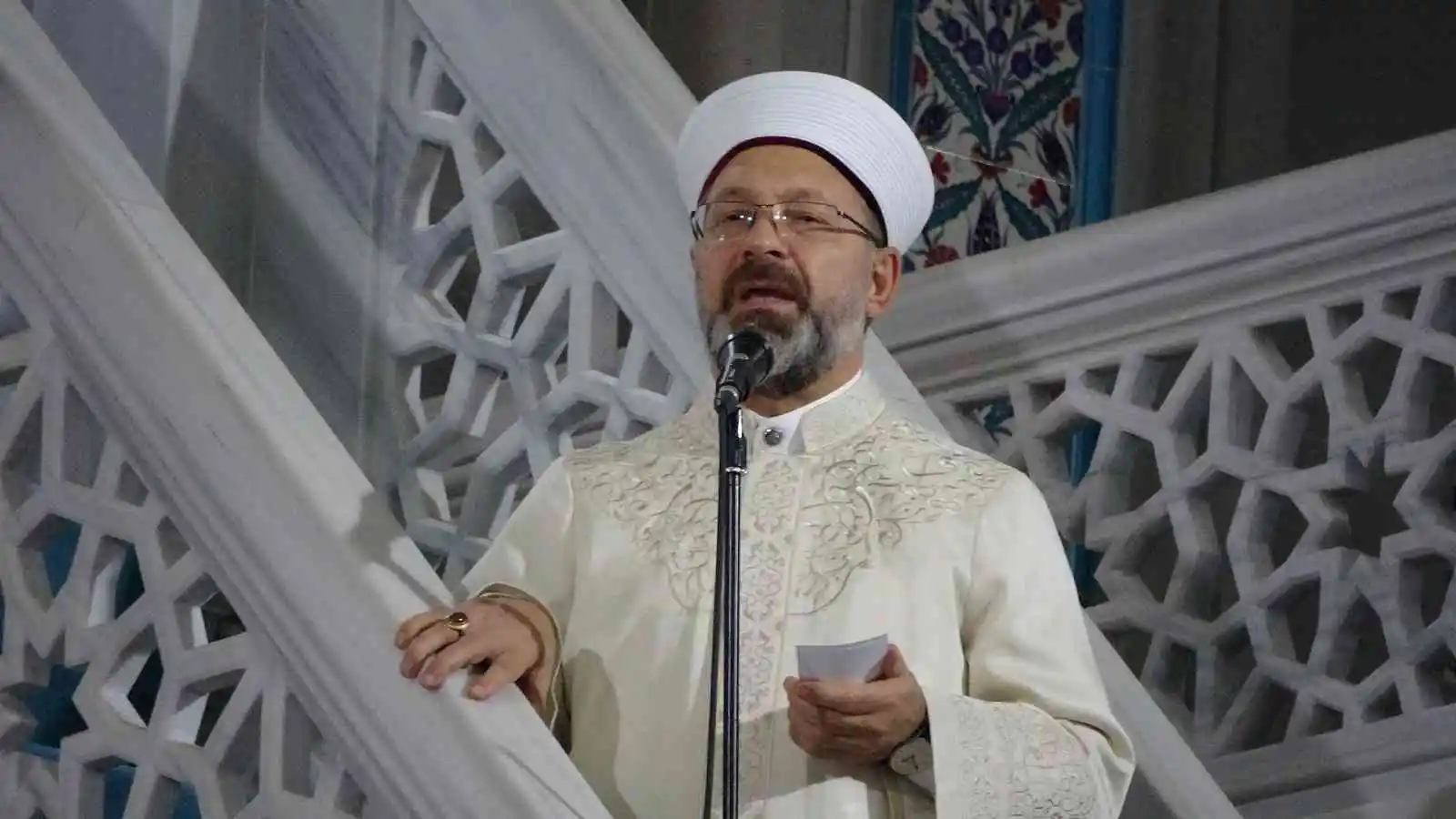Diyanet İşleri Başkanı Ali Erbaş: “Dinimiz stokçuluk ve karaborsacılıktan kaçınmayı emrediyor”