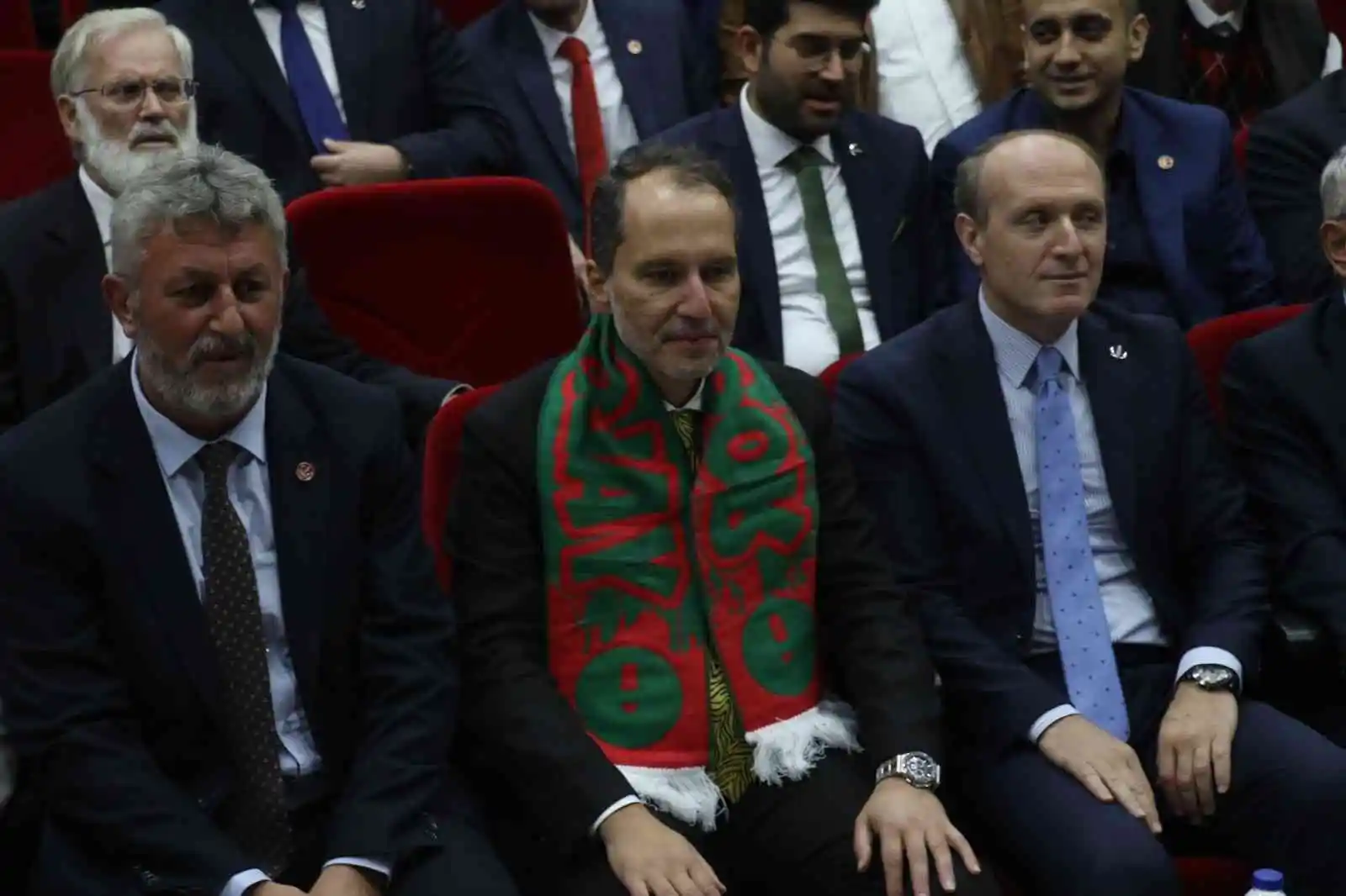 Fatih Erbakan, partisinin Yalova İl Kongresi’ne katıldı
