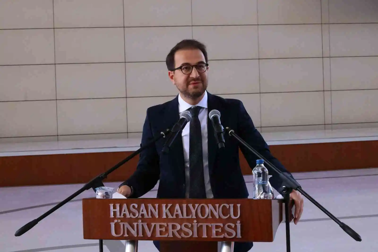 Hasan Kalyoncu Üniversitesinde bin 500’e yakın öğrenci üniversite hayatına adım attı
