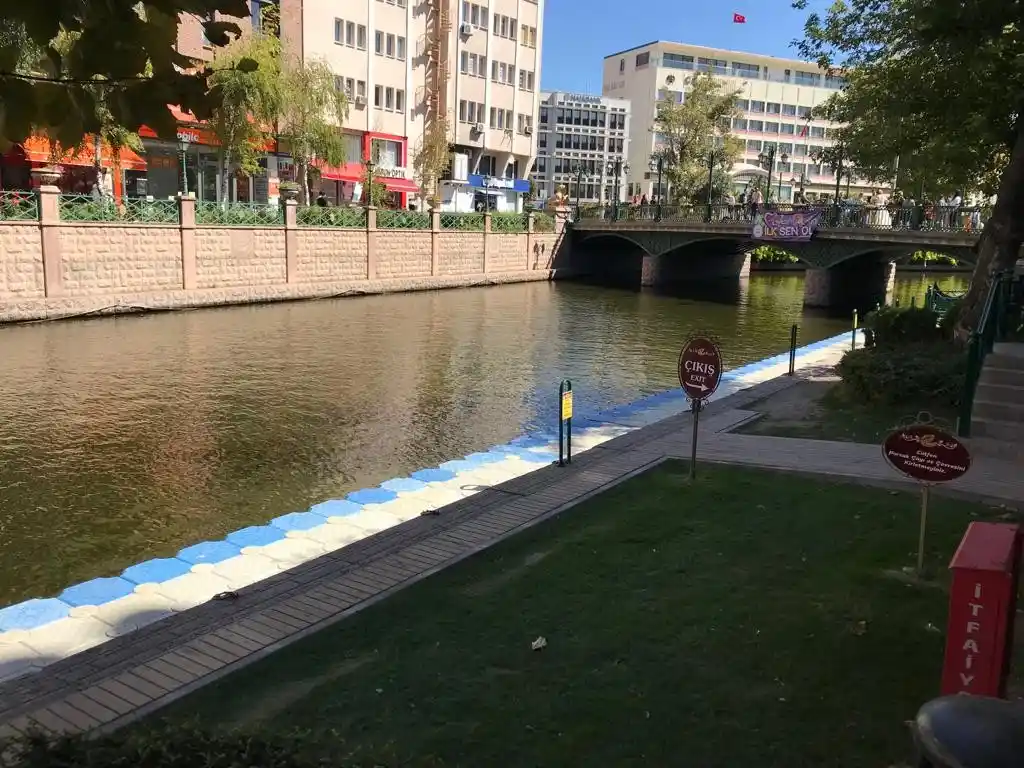 Hava serinleyince hafta sonu gondollar boş kaldı