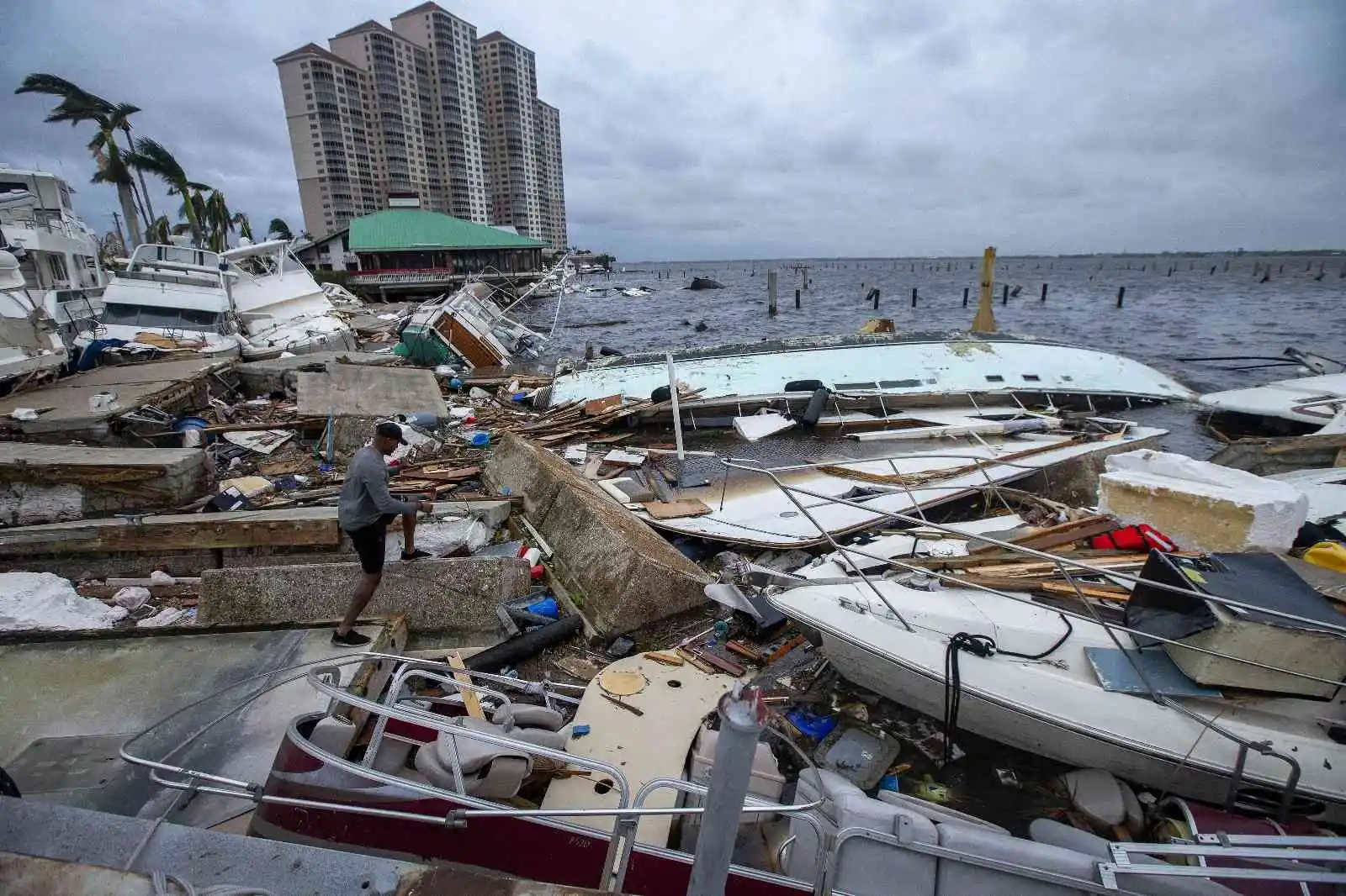 Ian Kasırgası’nın Florida’da neden olduğu tahribat gün yüzüne çıktı
