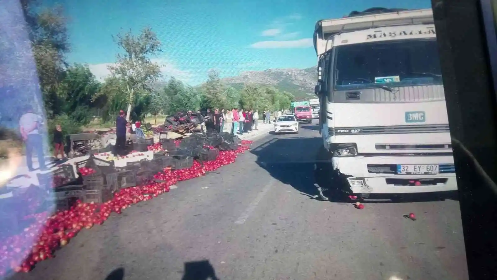 Isparta'da trafik kazası:2 yaralı
