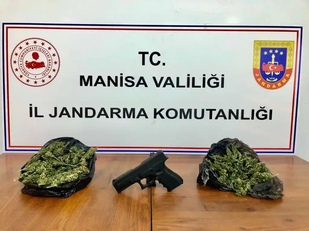 Manisa’da eroin ve esrar yakalandı: 3 gözaltı
