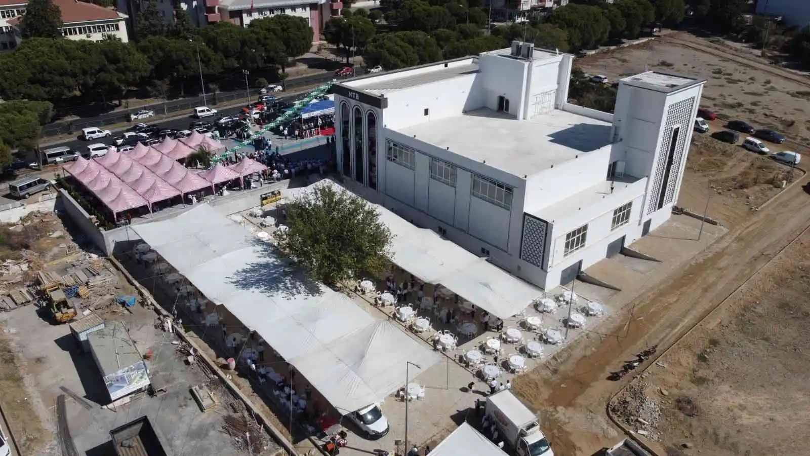 Nazilli, yeni Borsa binasına kavuştu