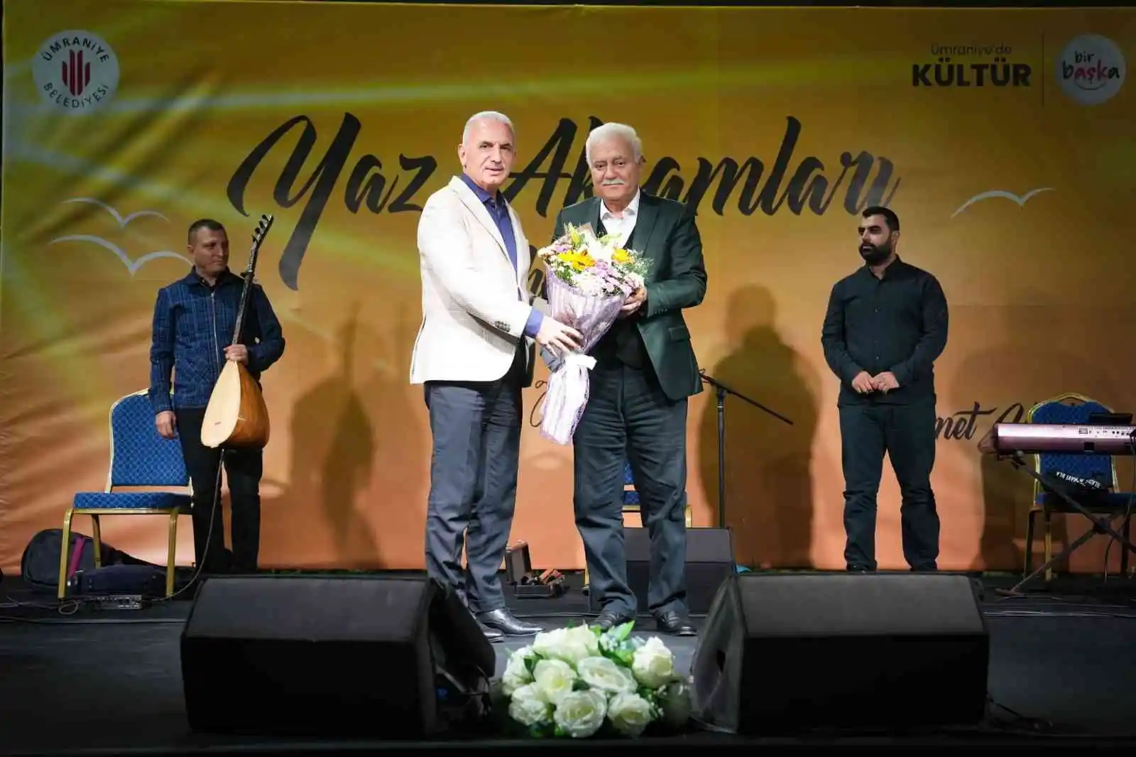 Nihat Hatipoğlu ve Abdurrahman Önül ‘Yaz Akşamları Sohbetleri’nde Ümraniye halkı ile buluştu