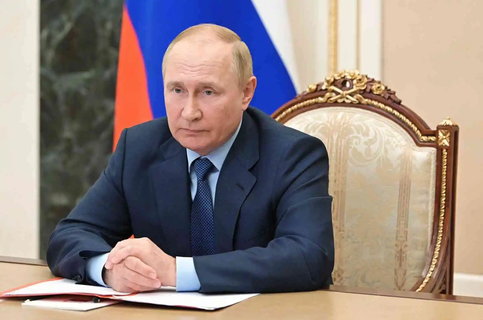 Putin, 120 bin kişinin askere alınmasına ilişkin kararnameyi imzaladı
