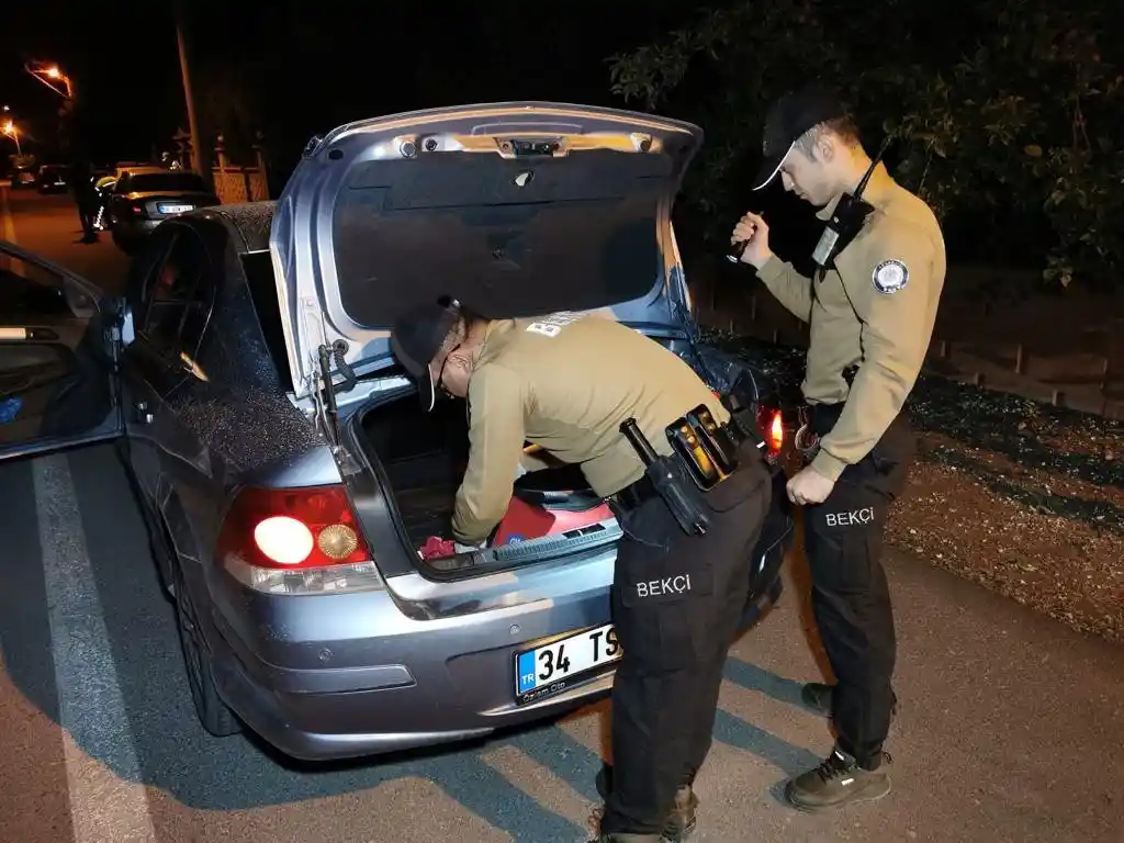 Tabanca, tüfek ve uyuşturucular ele geçirlidi, 12 şahıs tutuklandı
