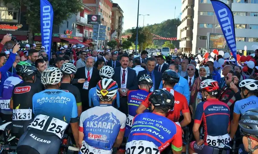 Türkiye Bisiklet Şampiyonası’nın ilk gün etapları tamamlandı