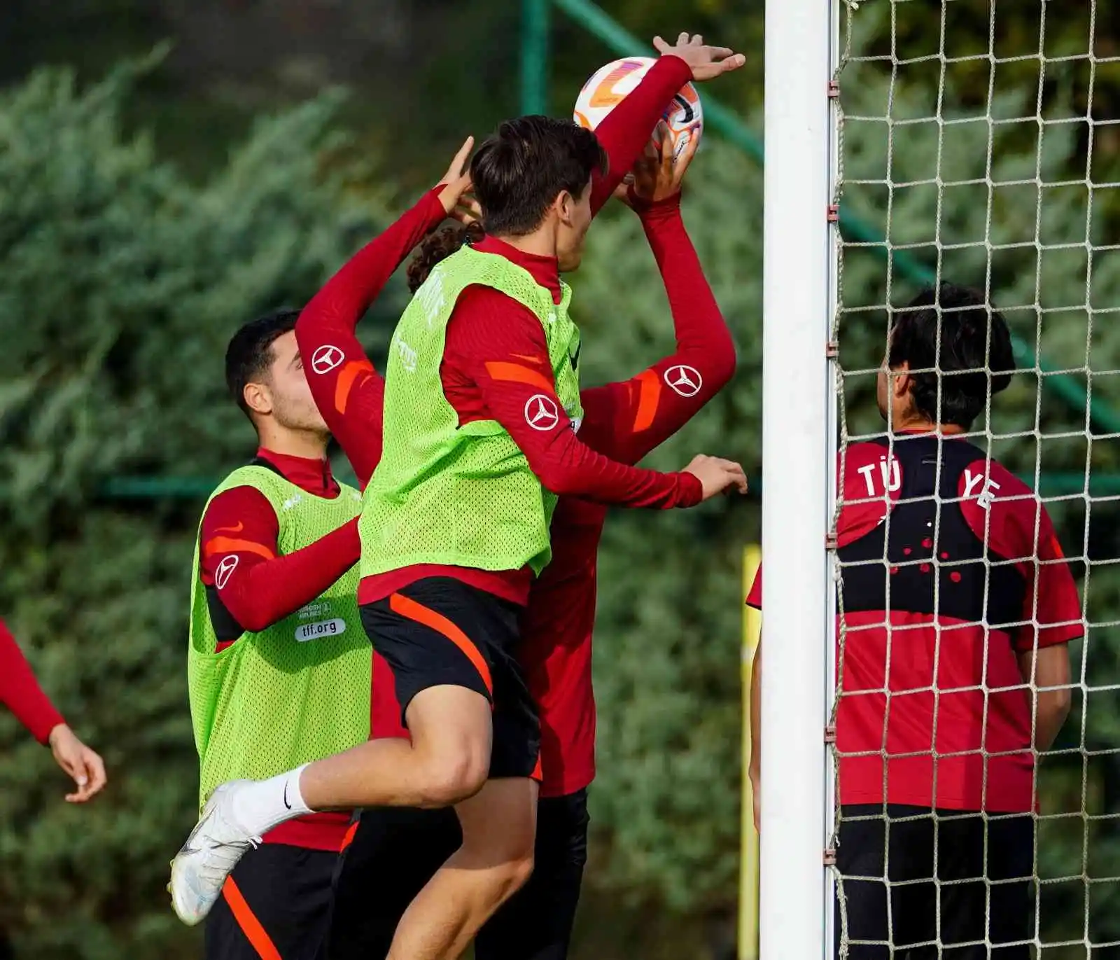 Ümit Milli Futbol Takımı çalışmalarına devam etti