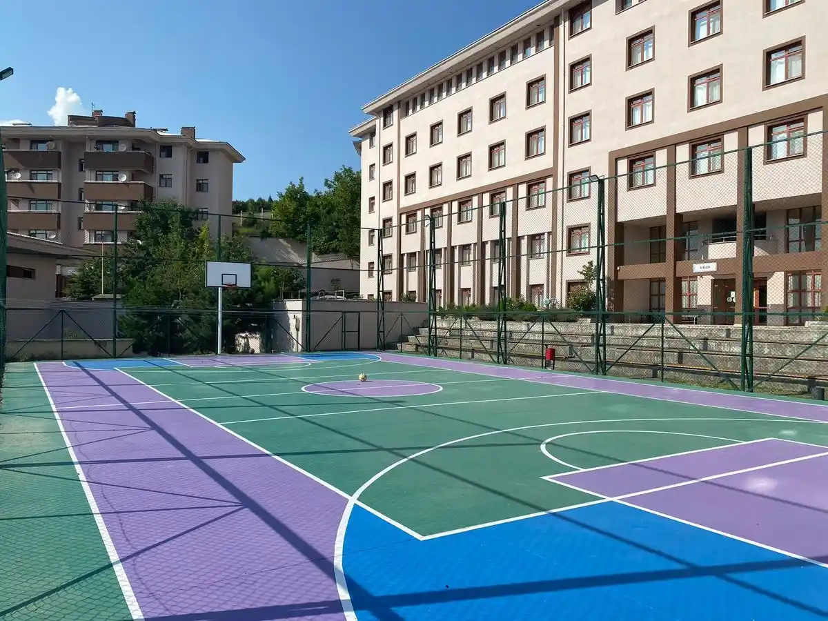 Yurtlarda spor ve sosyal alanları geliştirildi