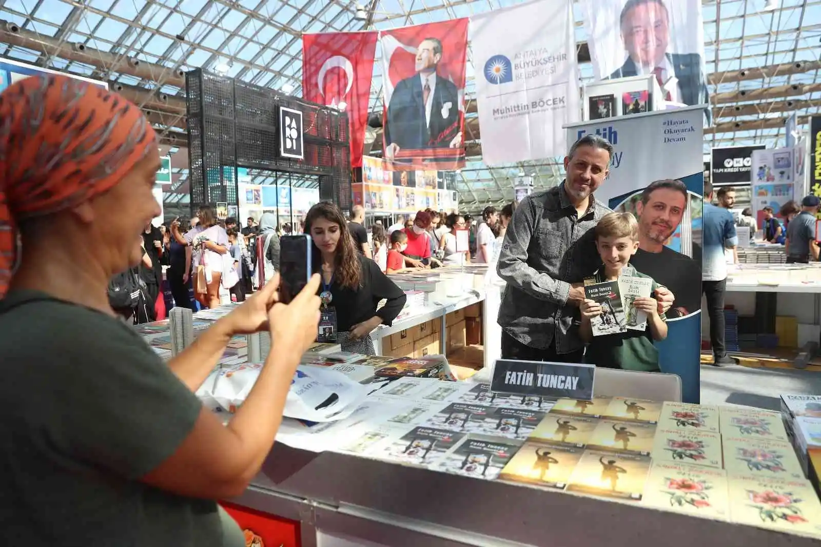 12. Antalya Kitap Fuarı’nda yerel yazarlar okurlarıyla buluşuyor
