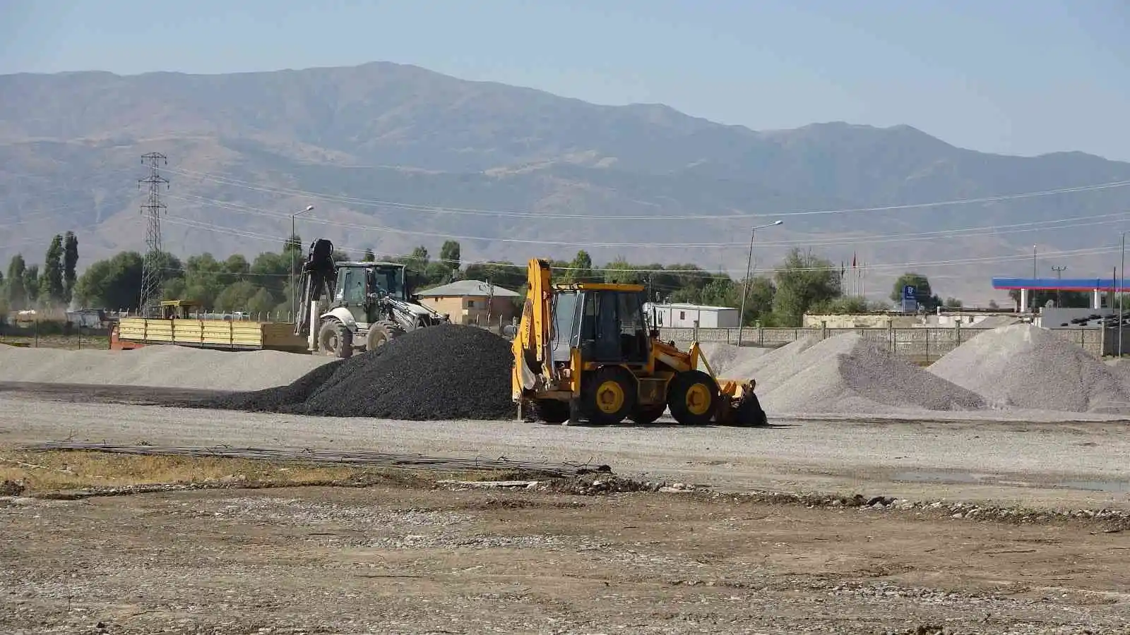 3 bin kilometre yol ağına sahip Muş İl Özel İdaresine yeni kademe binası