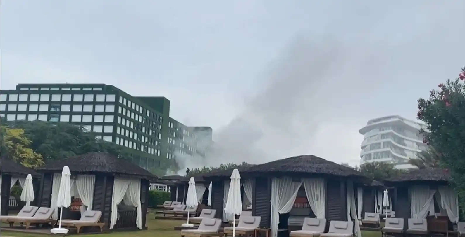 5 yıldızlı otelin restoranı yangında küle döndü