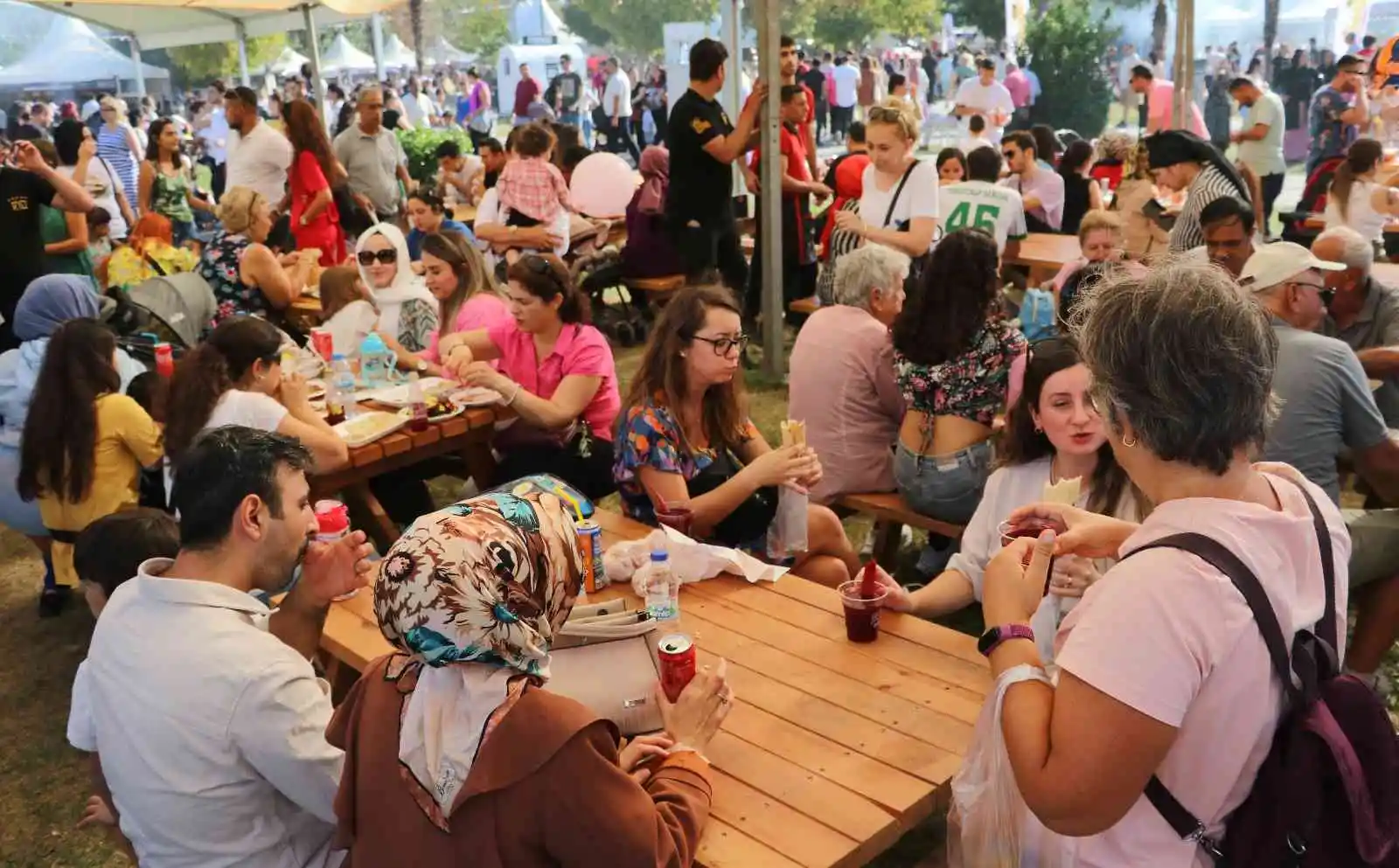 Adana’da Lezzet Festivali heyecanı sürüyor
