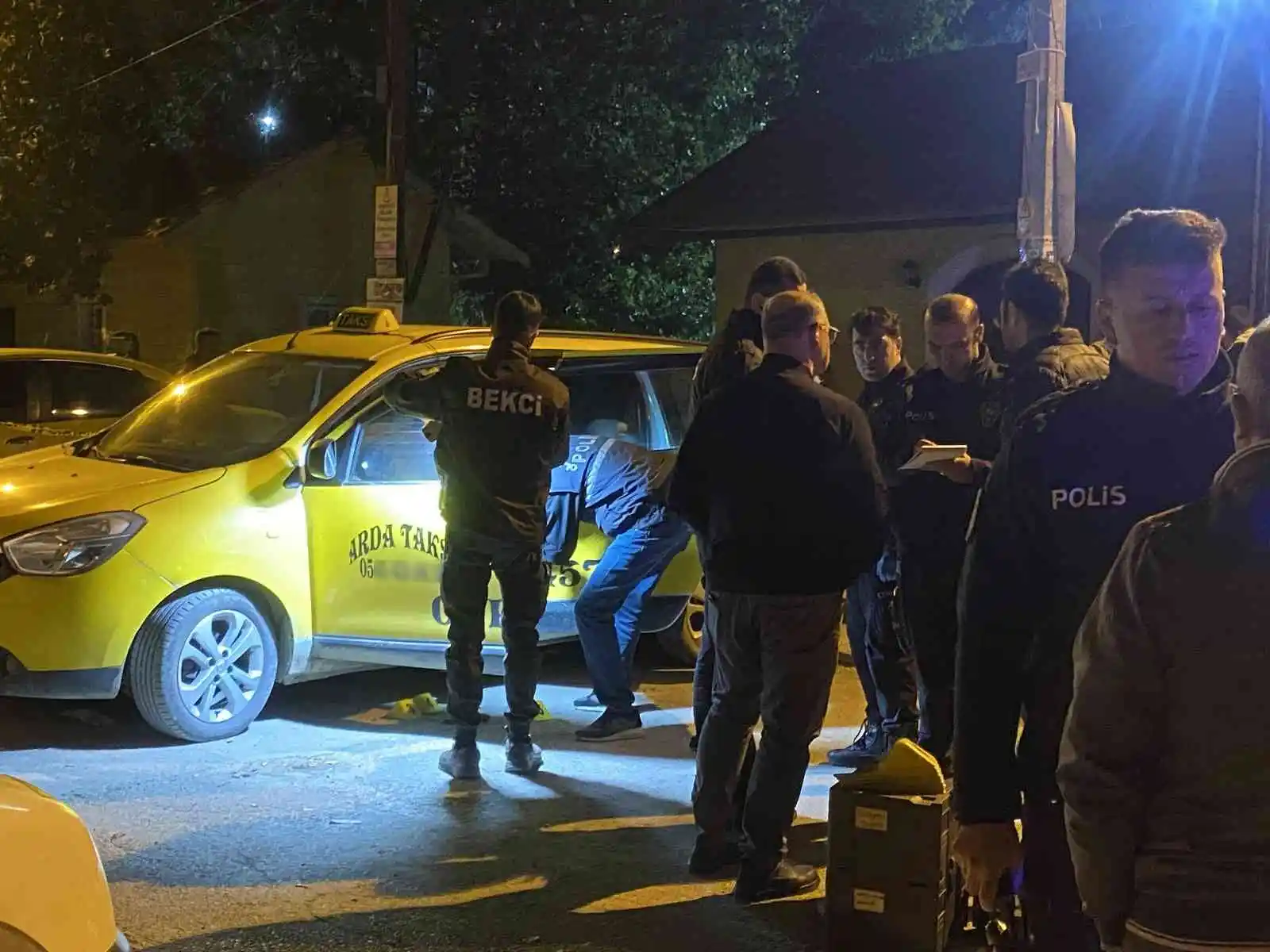 Adana’da taksi şoförü bıçaklanacak öldürüldü